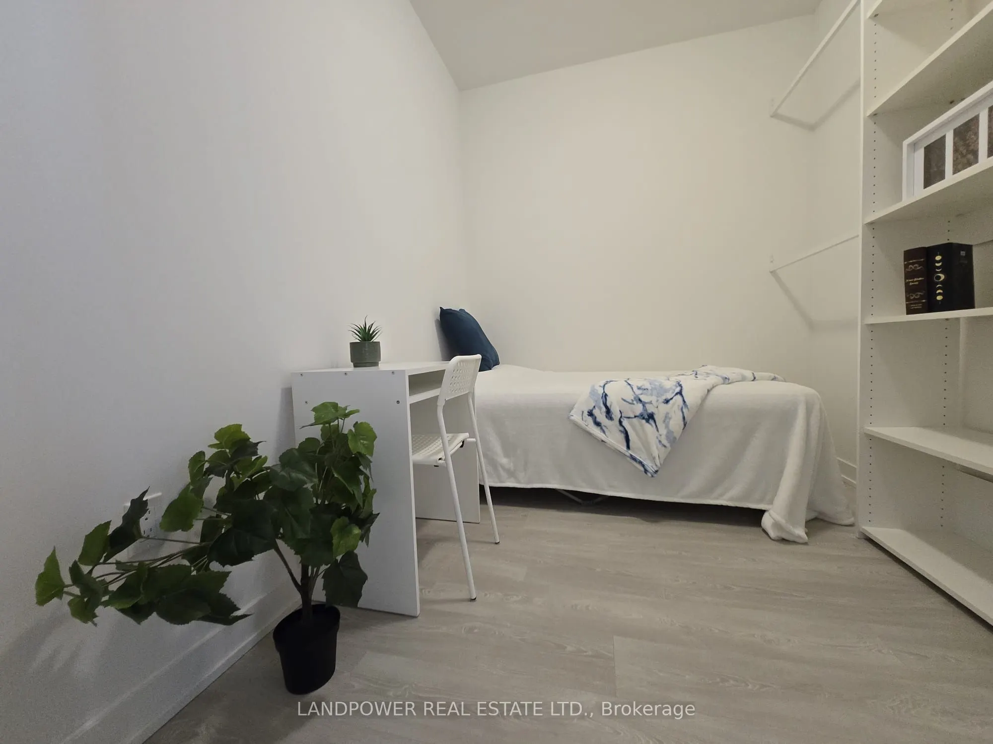 1 Kyle Lowry Road, #211