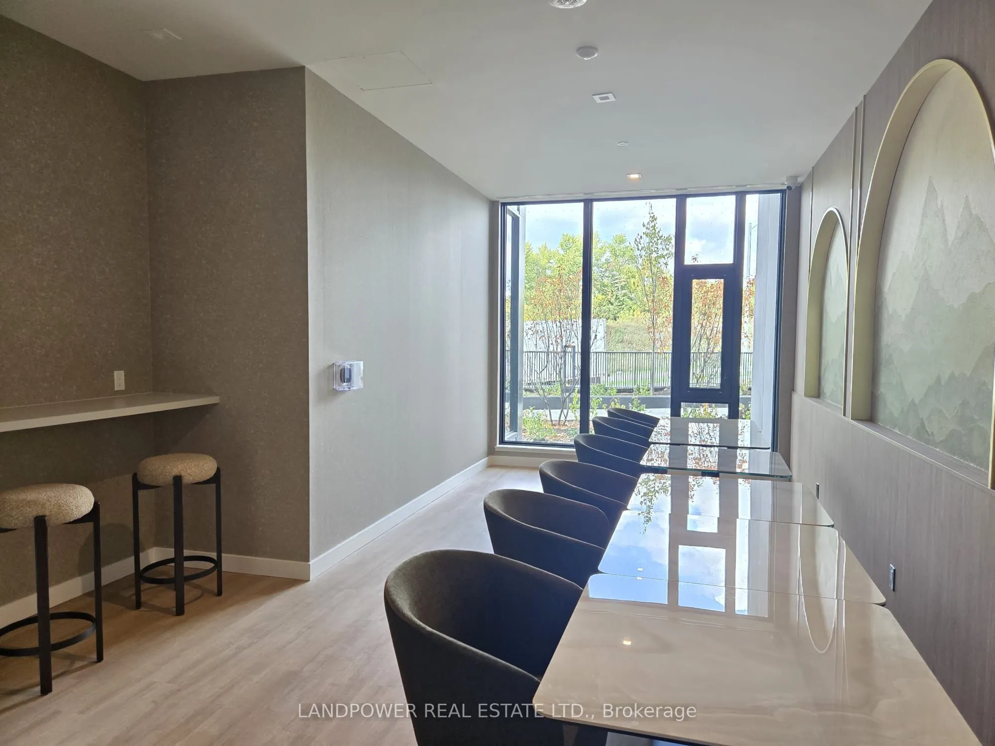 1 Kyle Lowry Road, #211