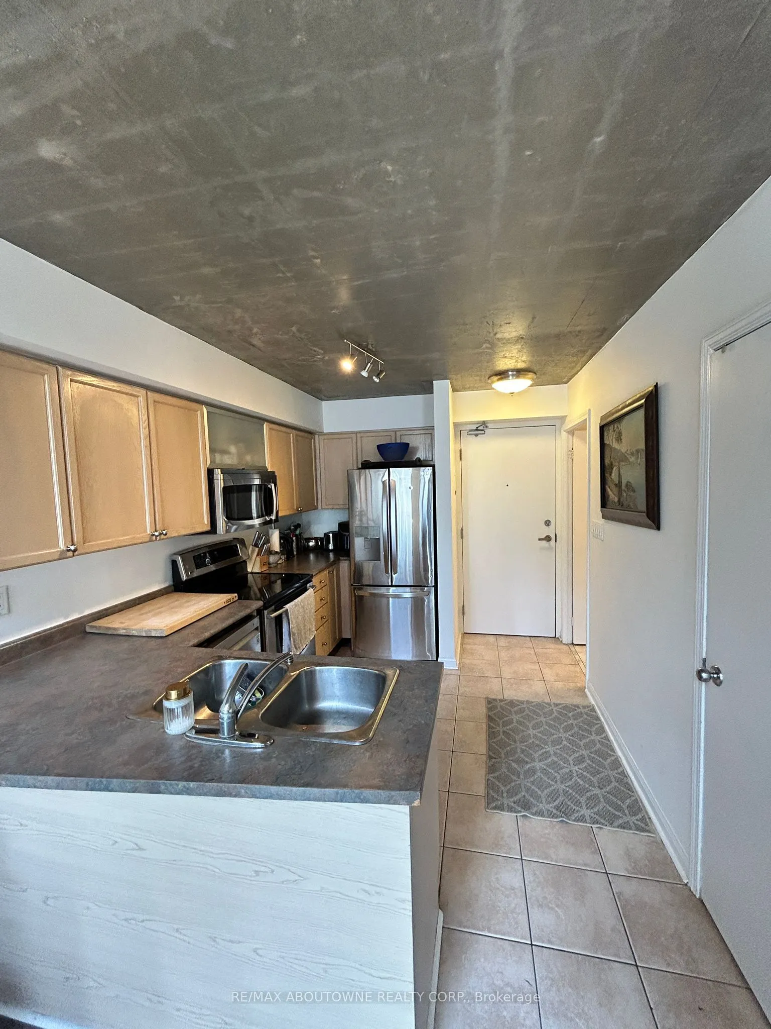 1029 King Street W, #1005