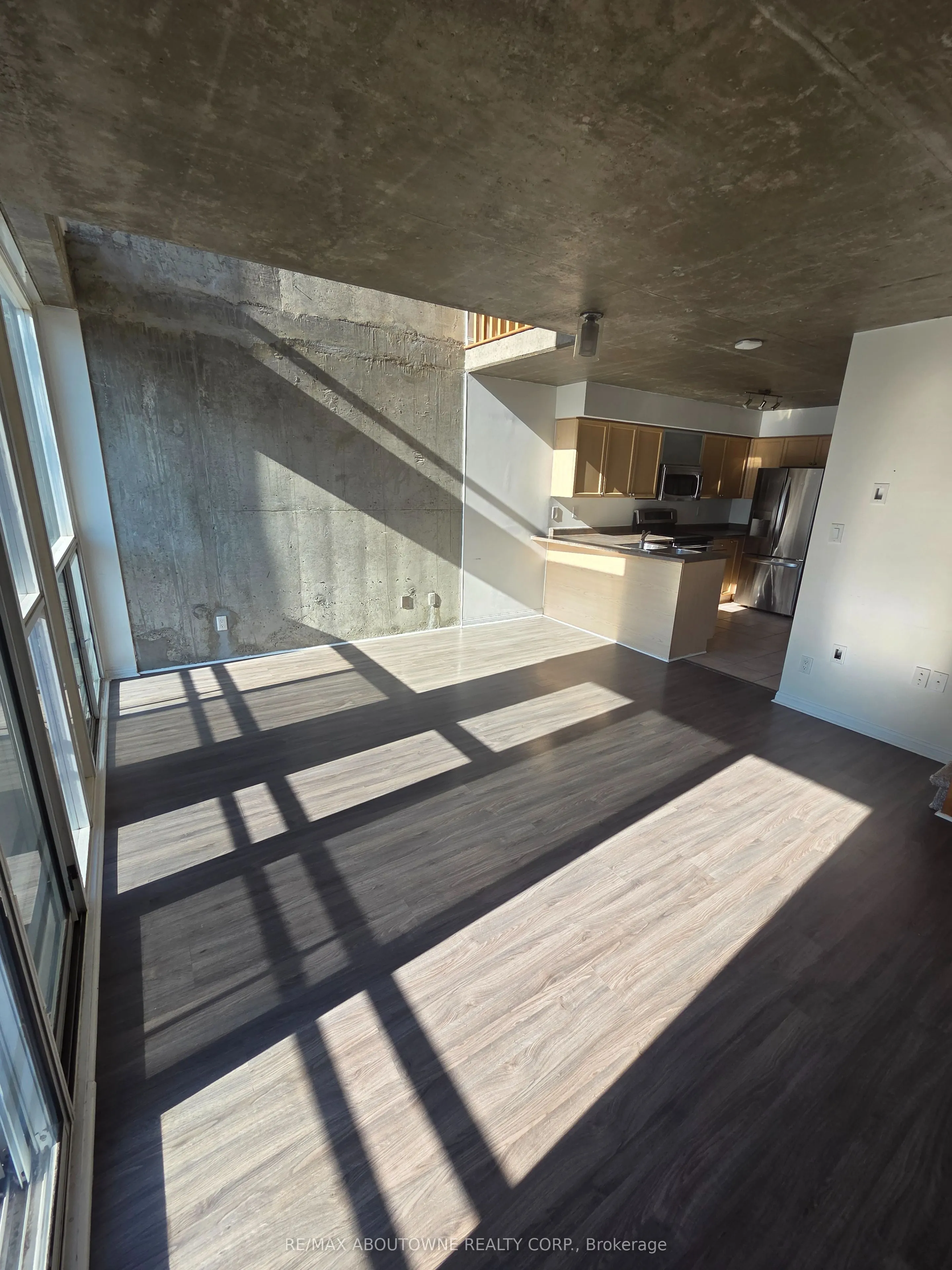 1029 King Street W, #1005