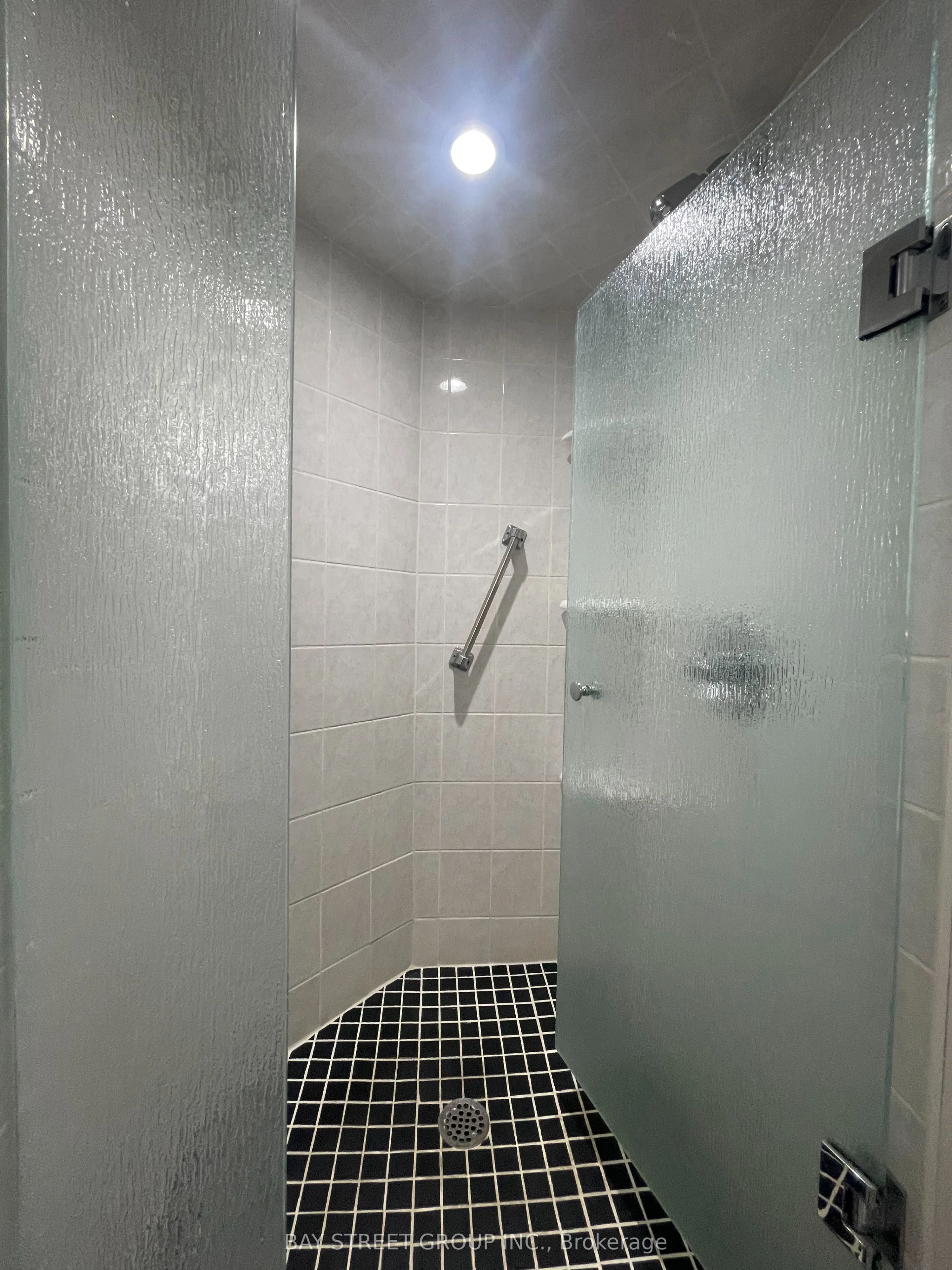 736 Bay Street, #1910