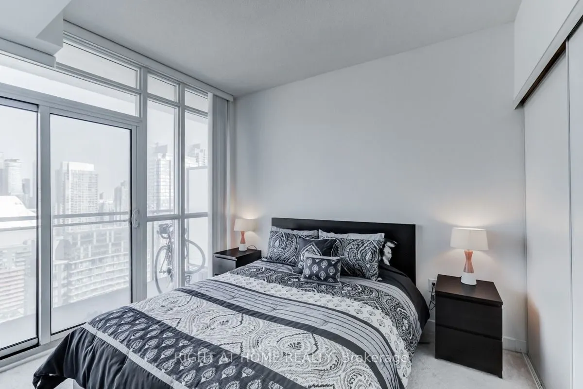 15 Iceboat Terrace, #3303