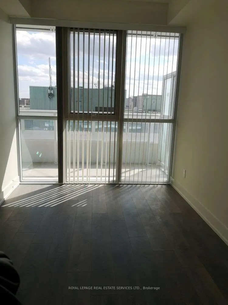 180 Fairview Mall Drive, #1013