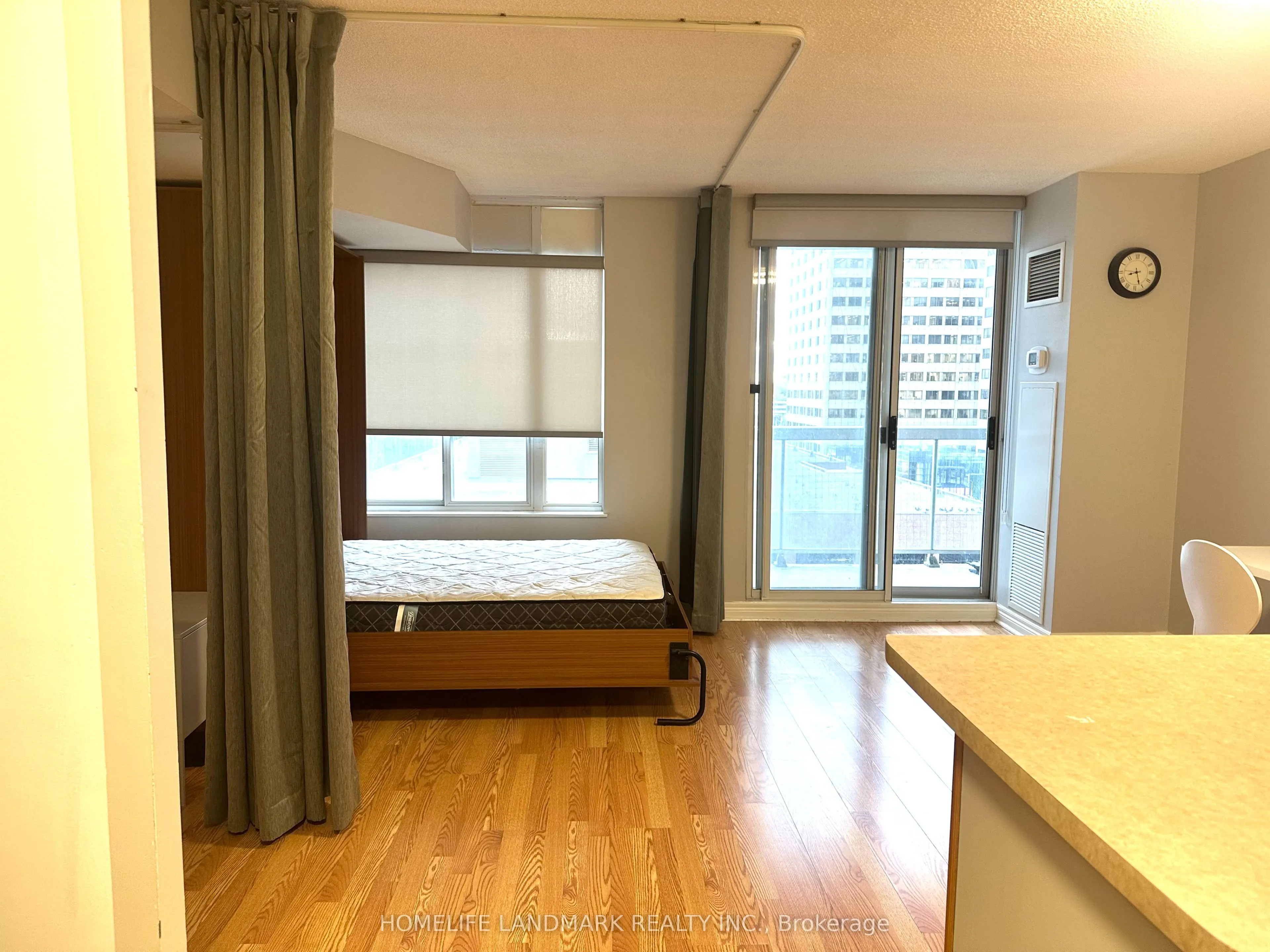 43 Eglinton Avenue E, #1601