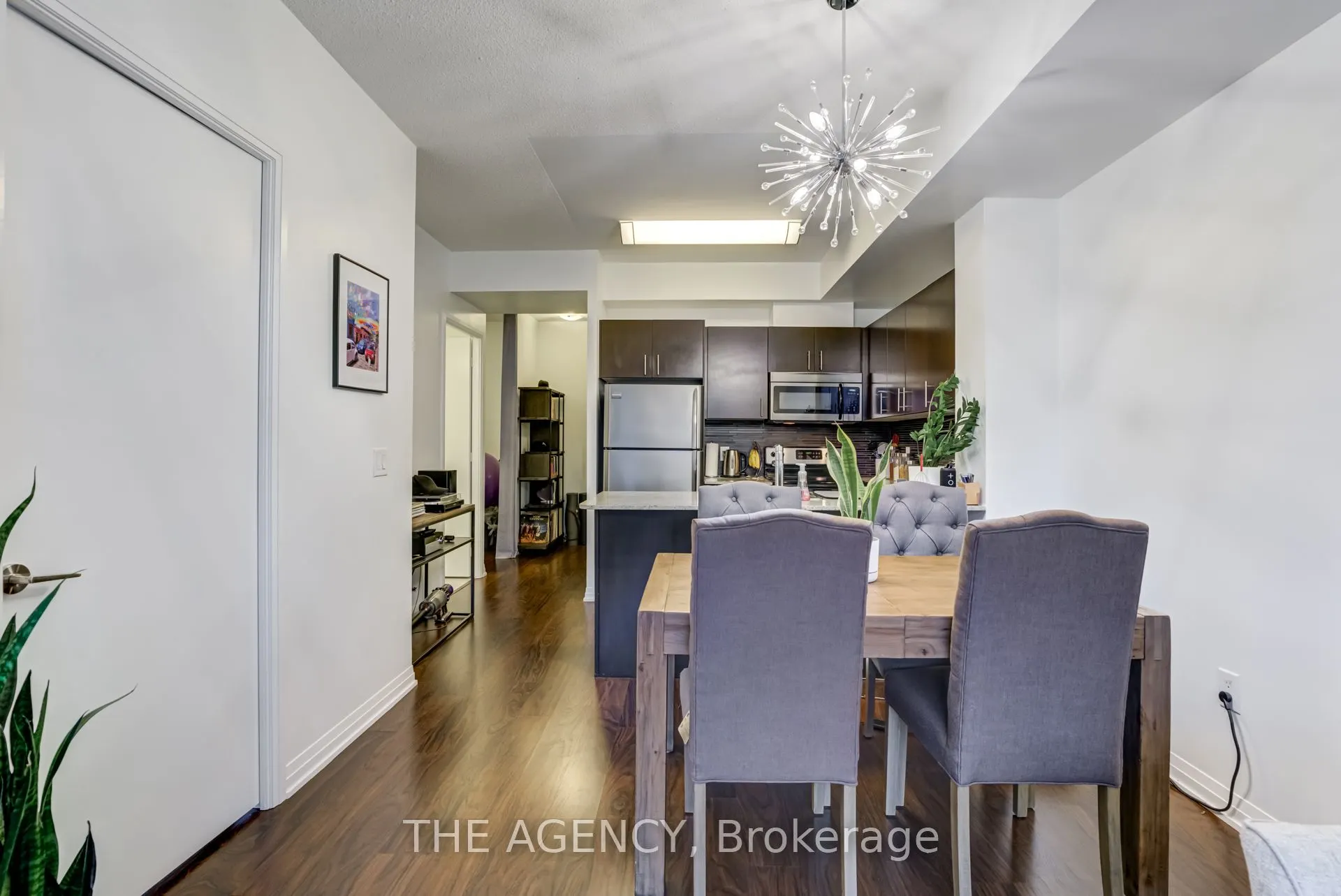 25 Cole Street, #628