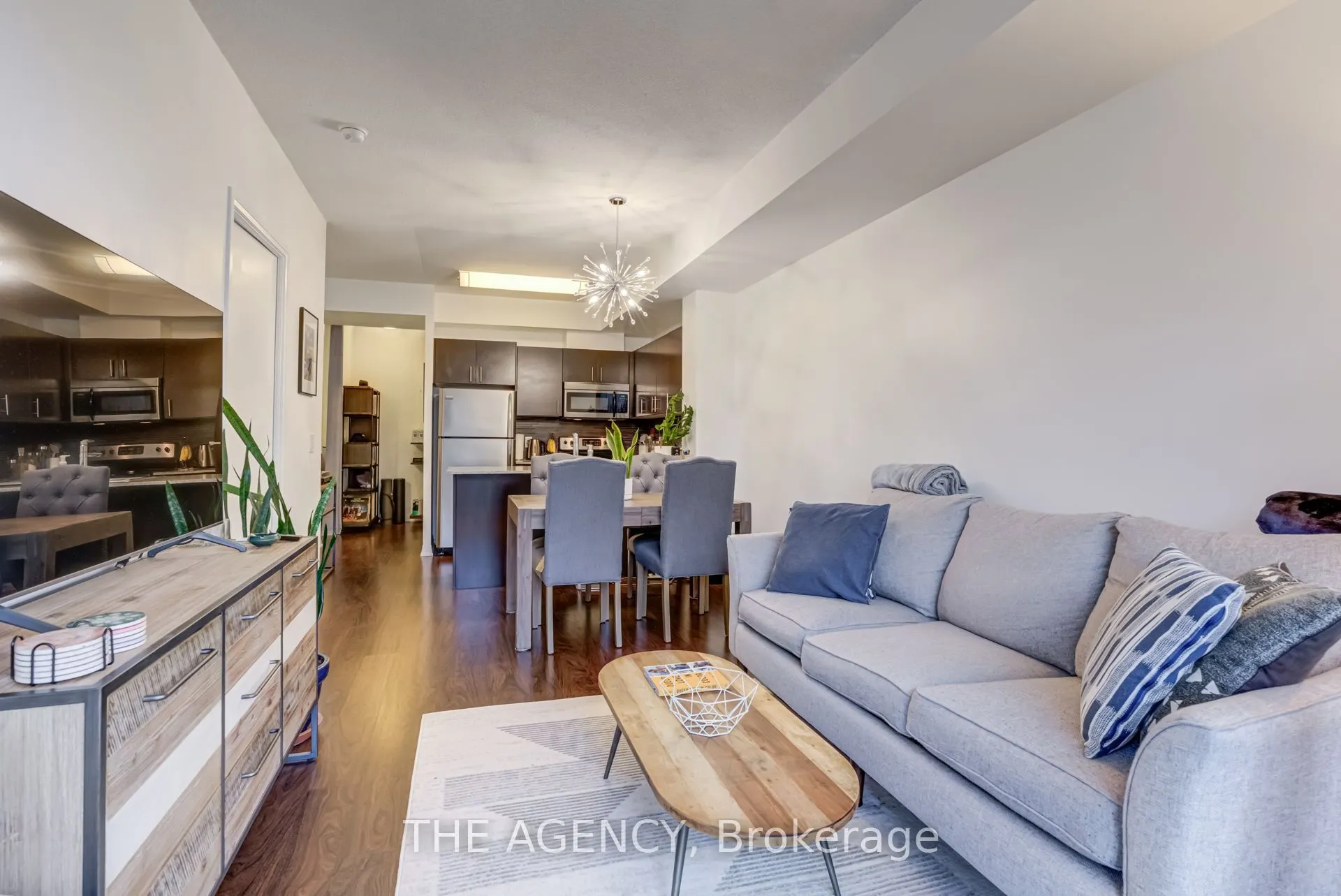 25 Cole Street, #628