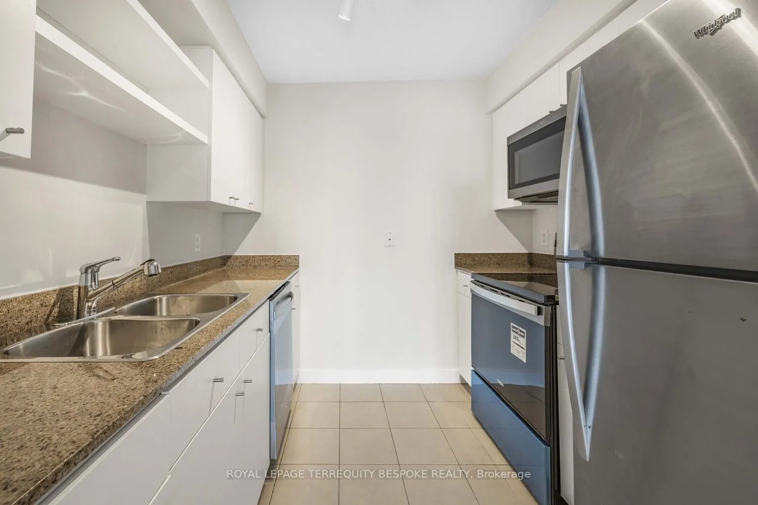 373 Front Street W, #1002