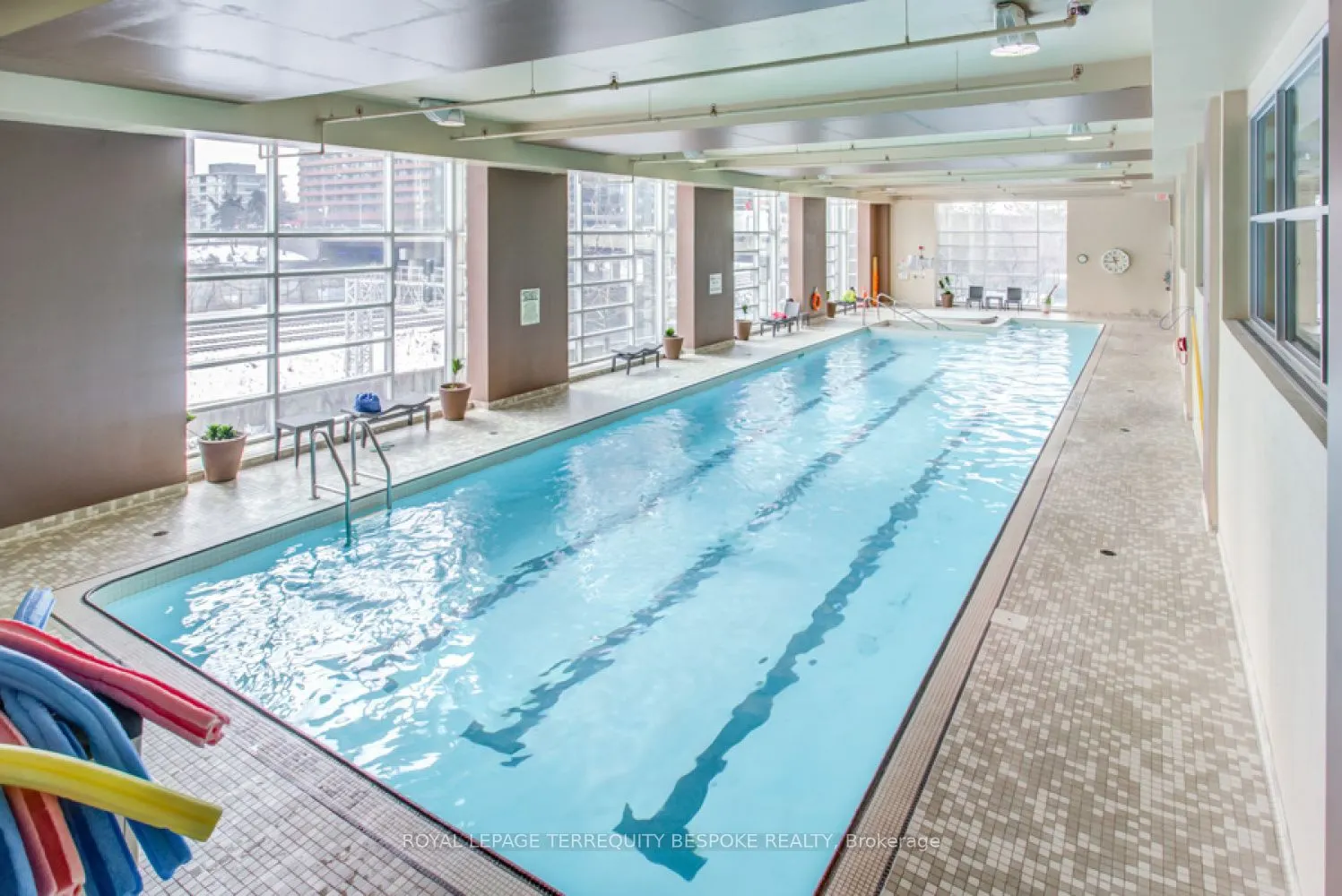 373 Front Street W, #1002