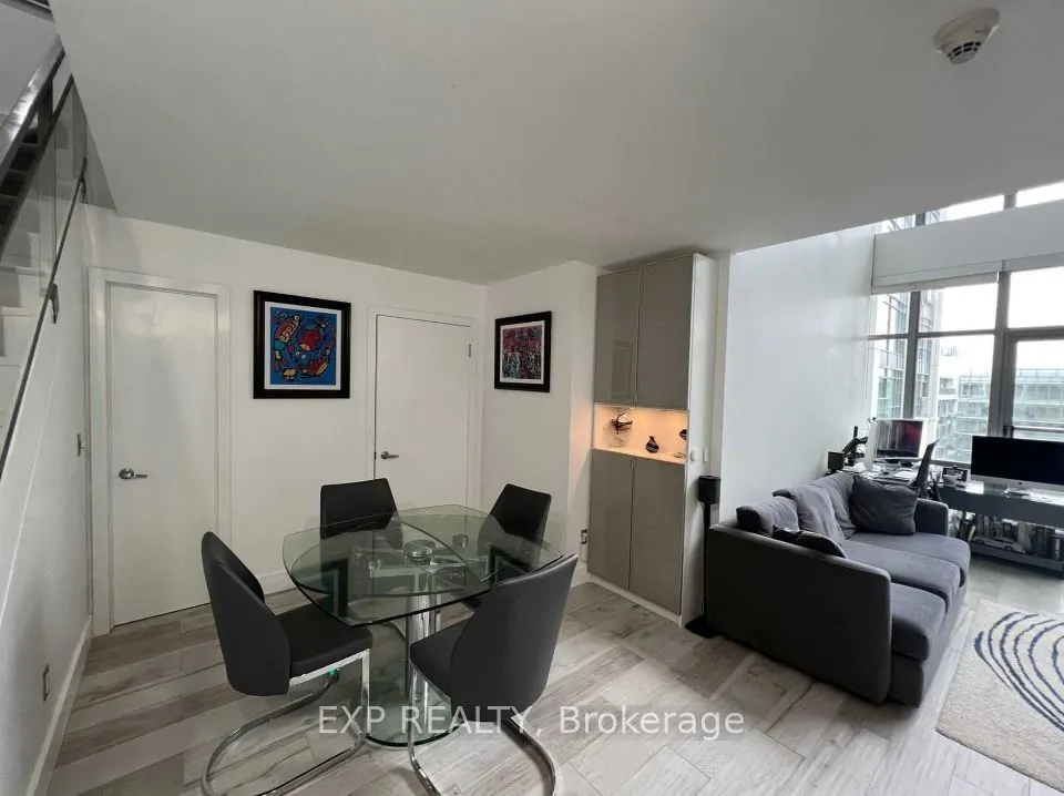 637 Lake Shore Boulevard W, #632