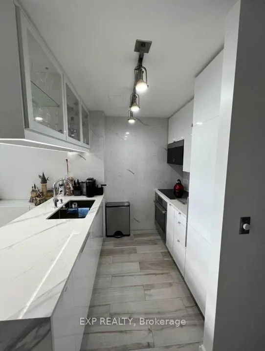 637 Lake Shore Boulevard W, #632