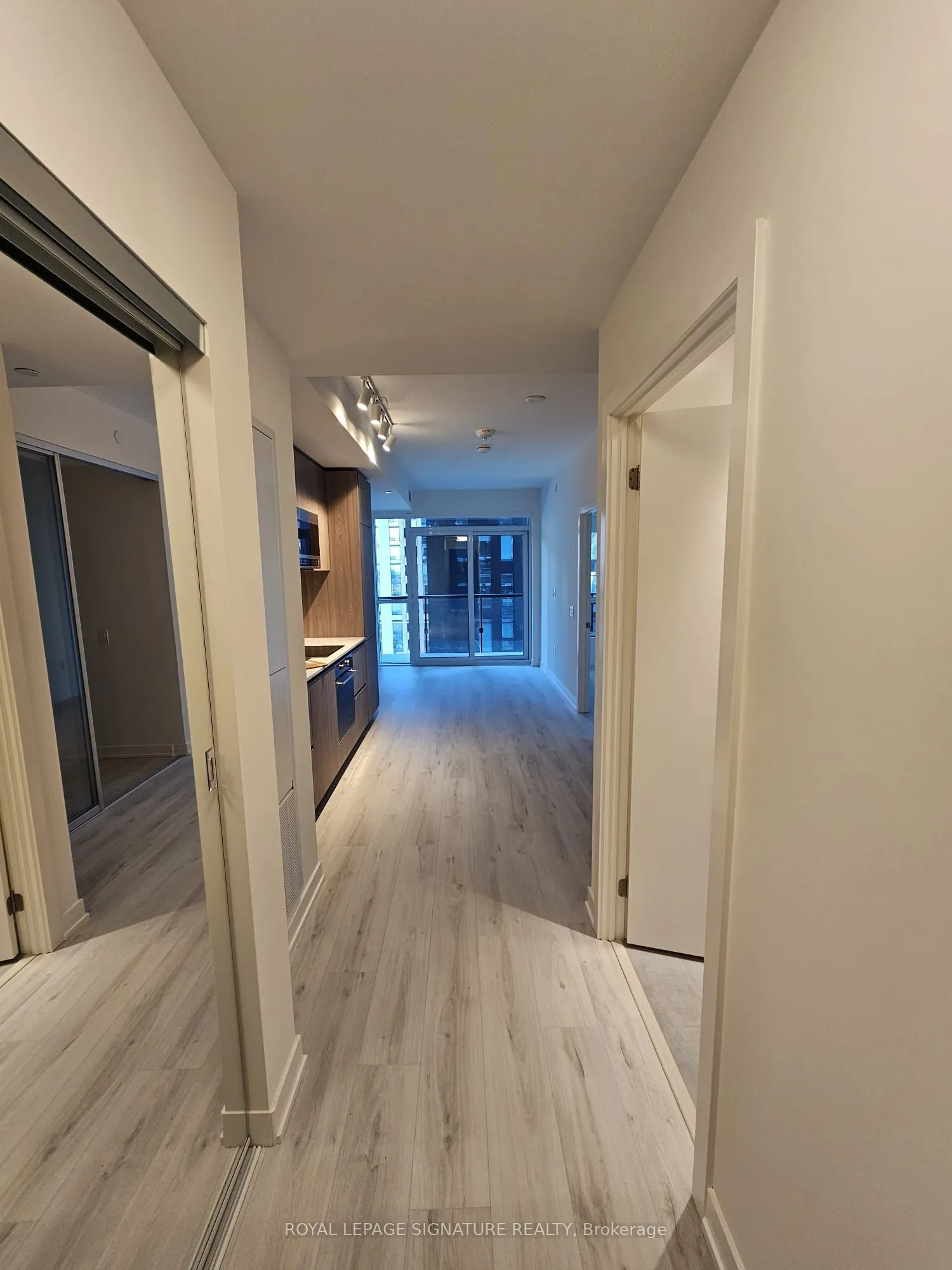 110 Broadway Avenue, #1004