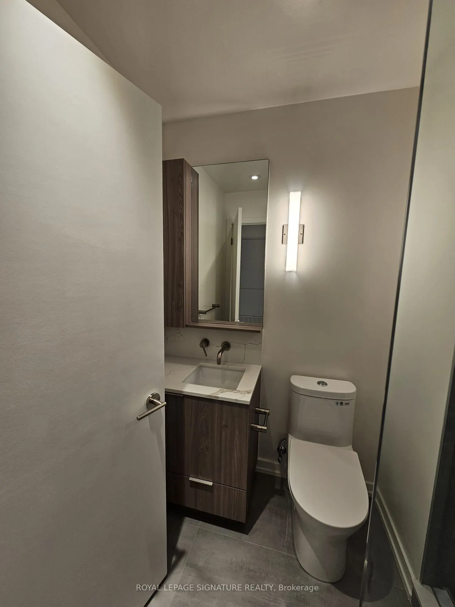 110 Broadway Avenue, #1004