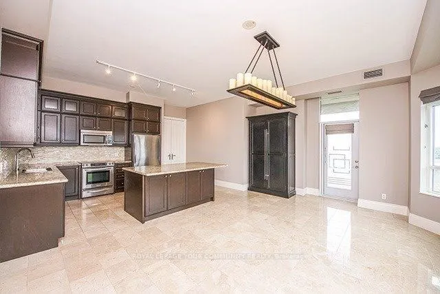 20 Bloorview Place, #Lph1803