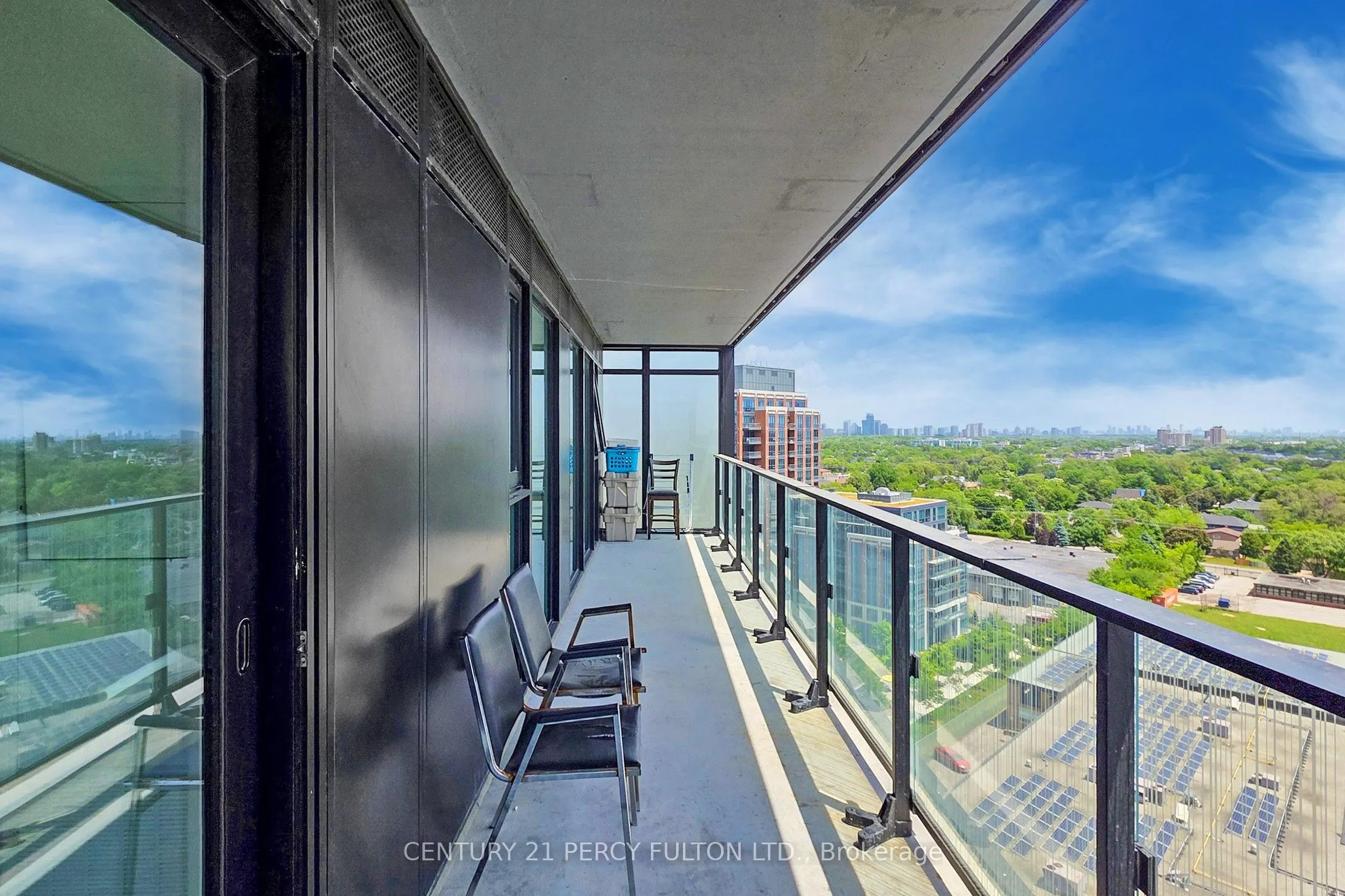 8 Tippett Road, #1305