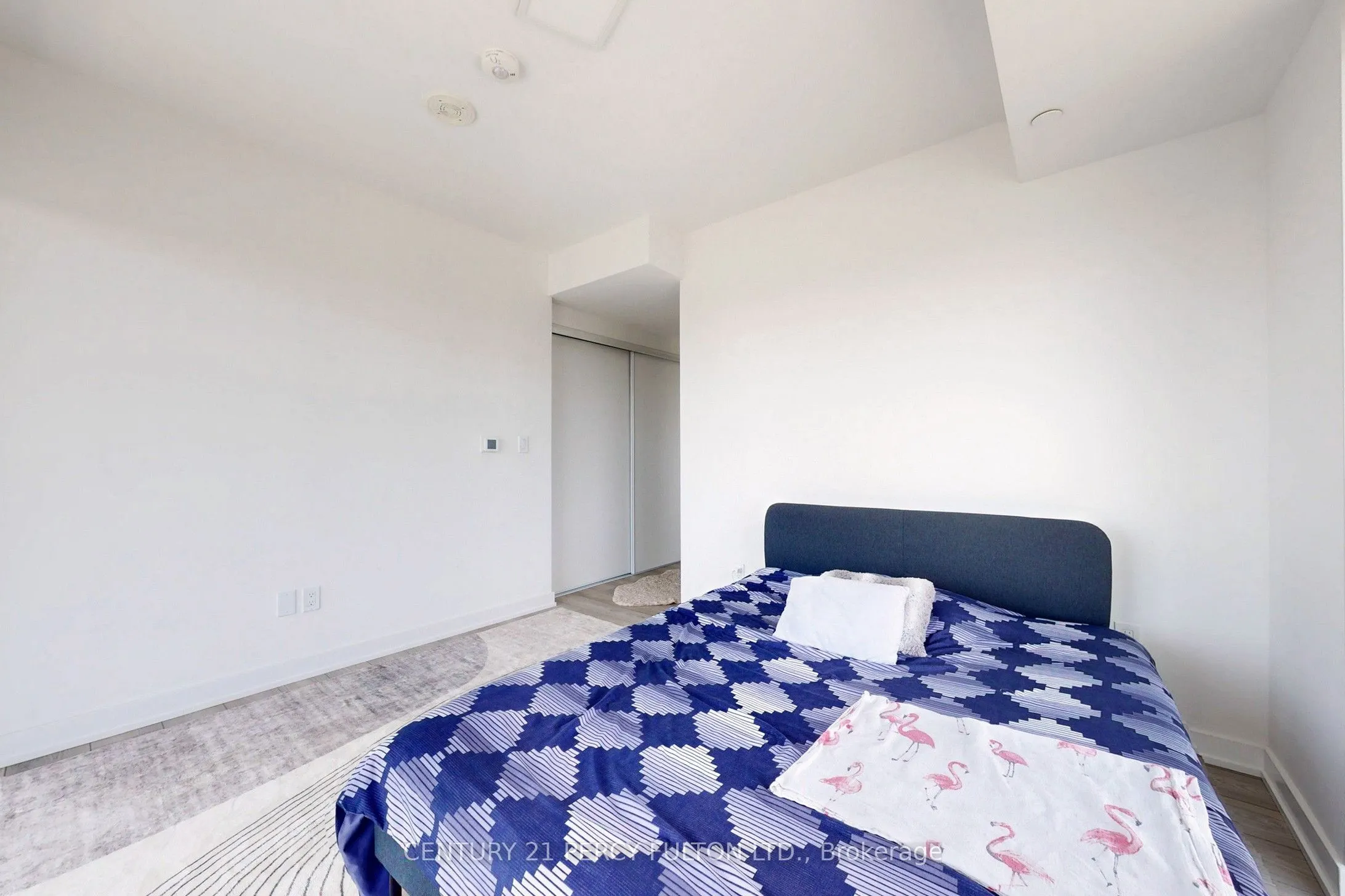 8 Tippett Road, #1305