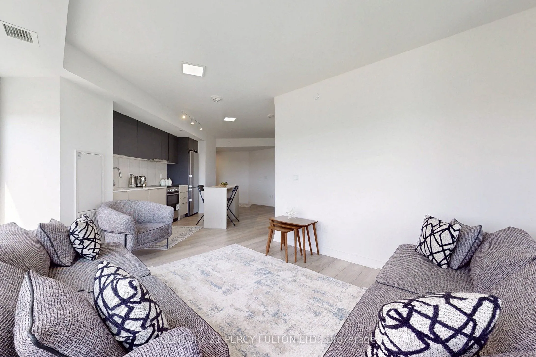 8 Tippett Road, #1305