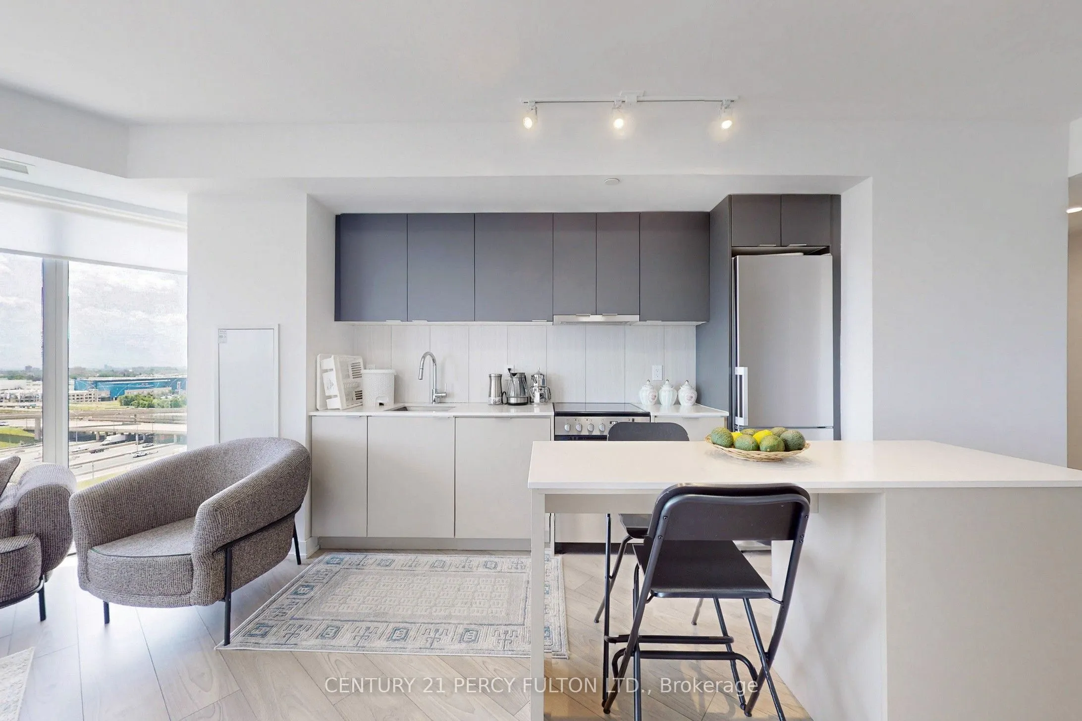 8 Tippett Road, #1305