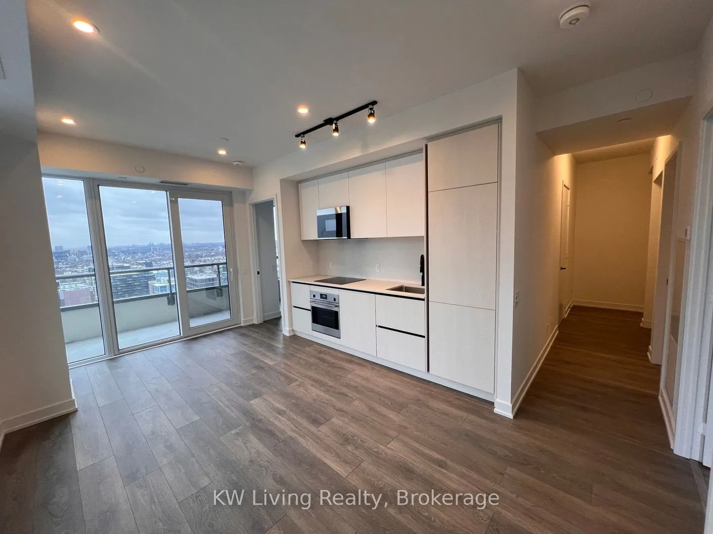 108 Peter Street, #3010