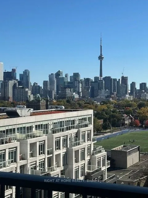 571 Bloor Street W, #2101A