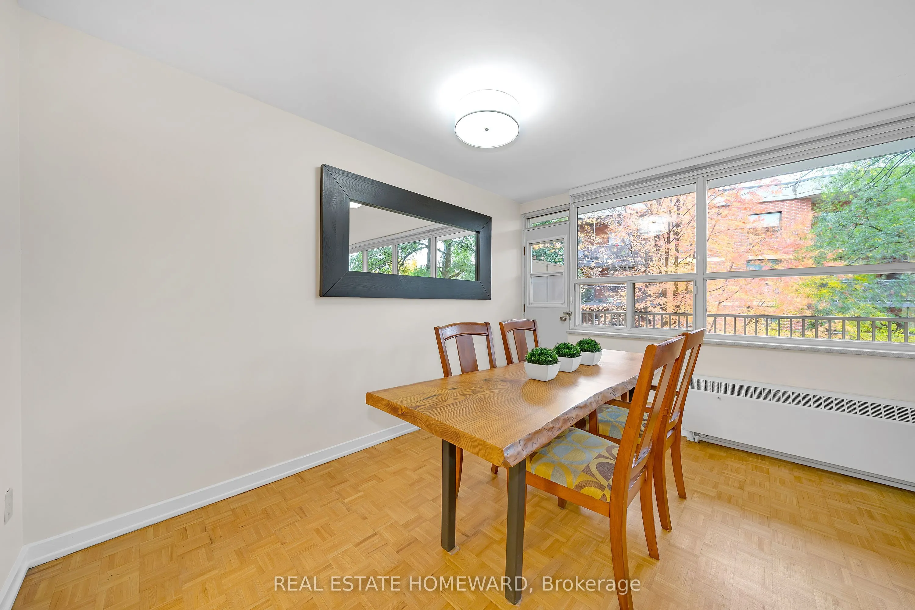 160 The Donway W, #306