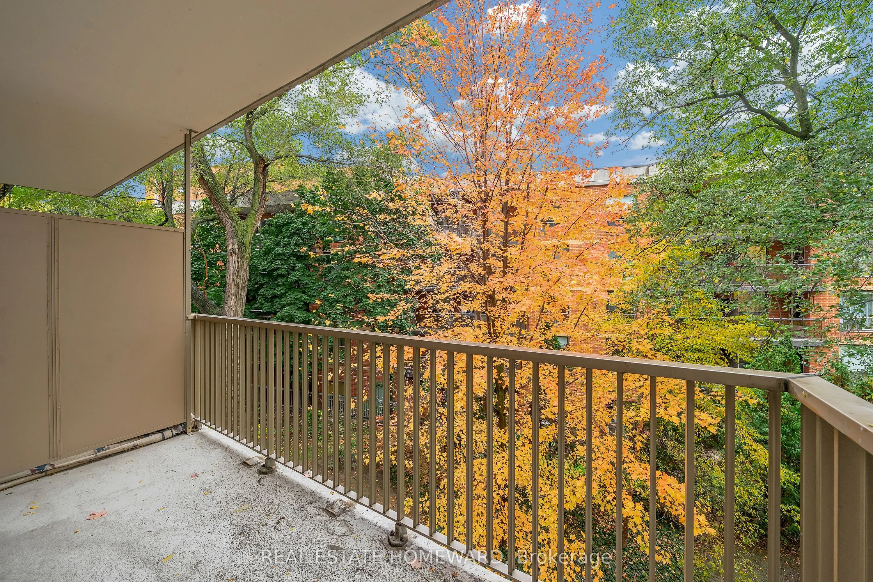 160 The Donway W, #306