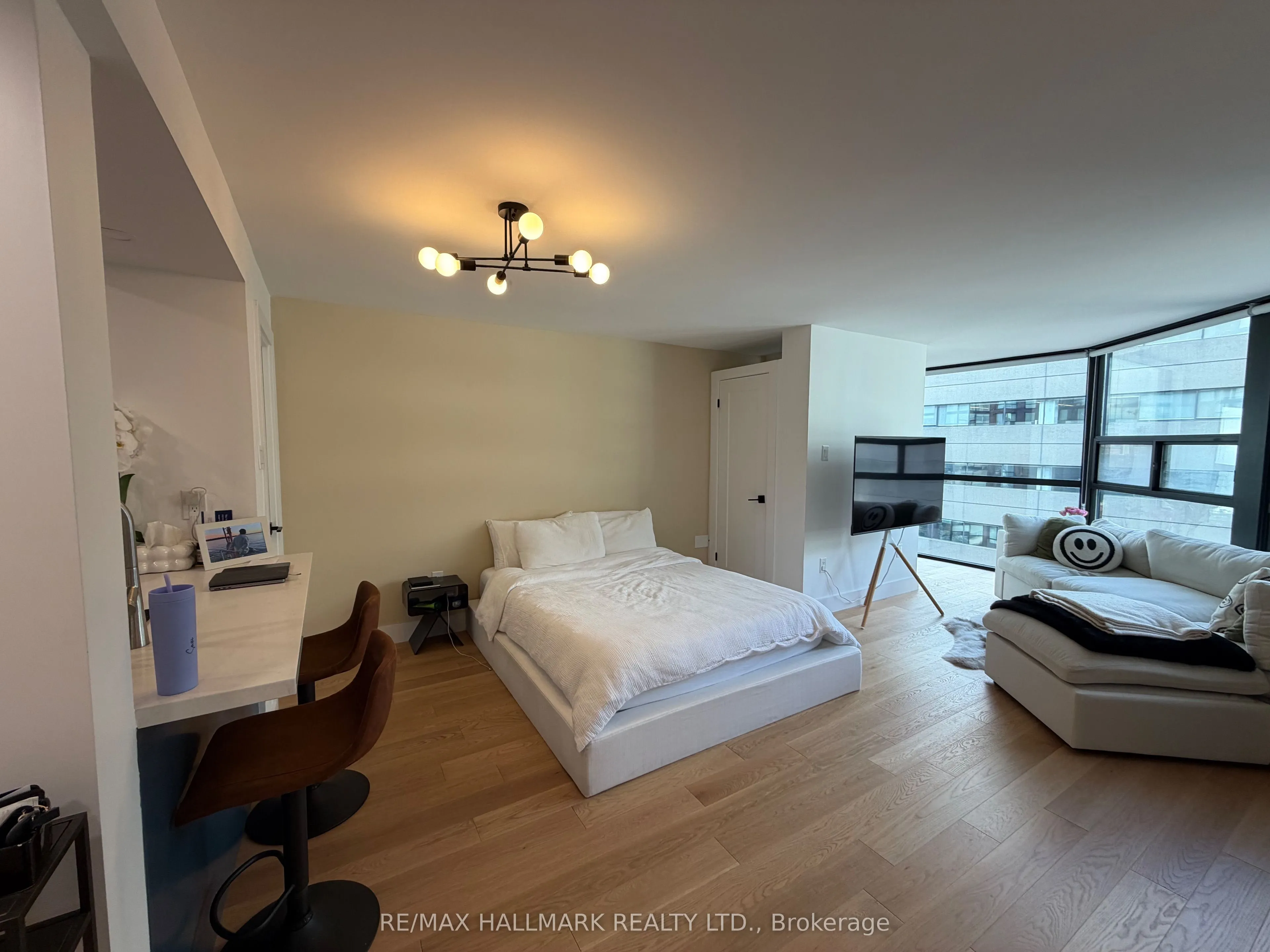 705 King Street W, #1106