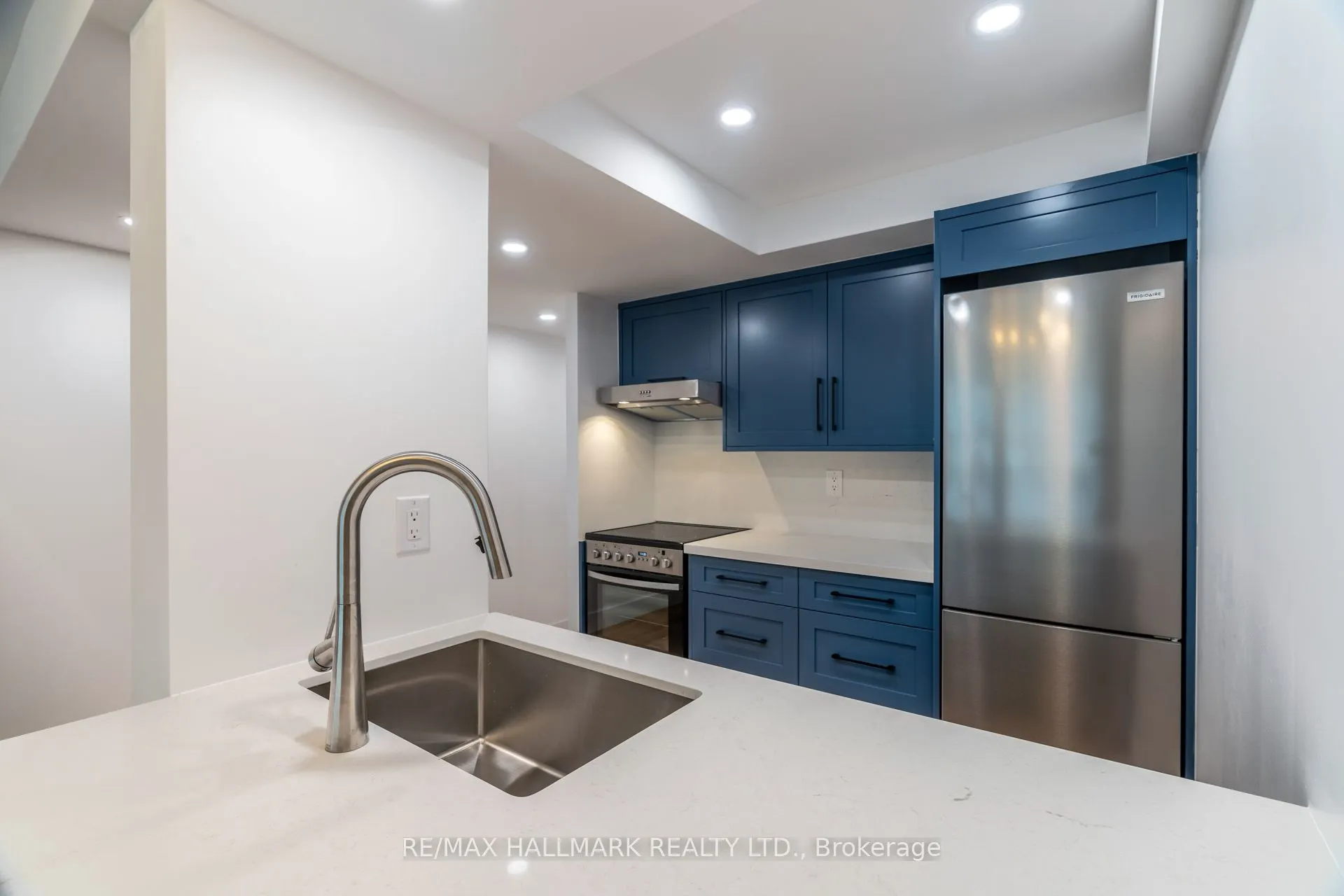 705 King Street W, #1106