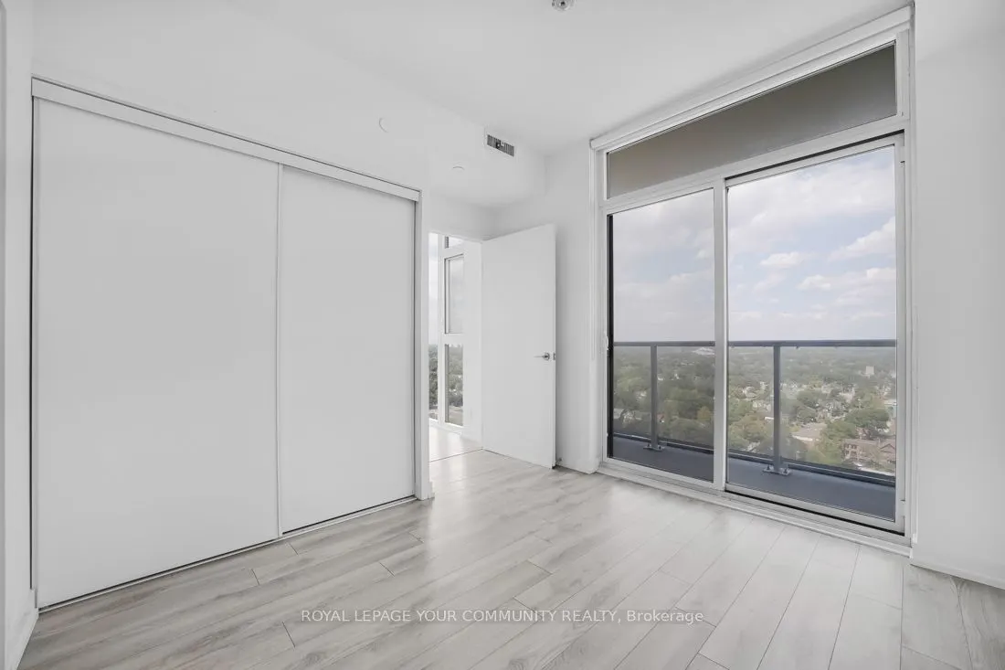 33 Helendale Avenue, #1612