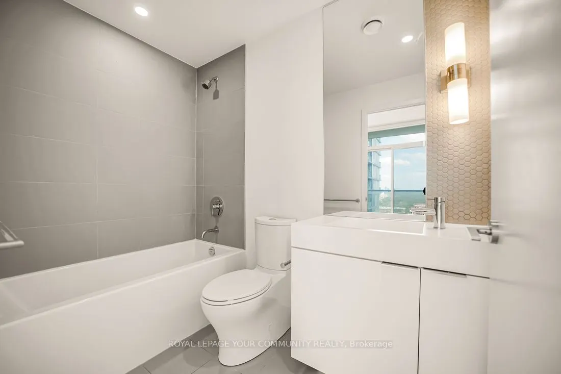 33 Helendale Avenue, #1612