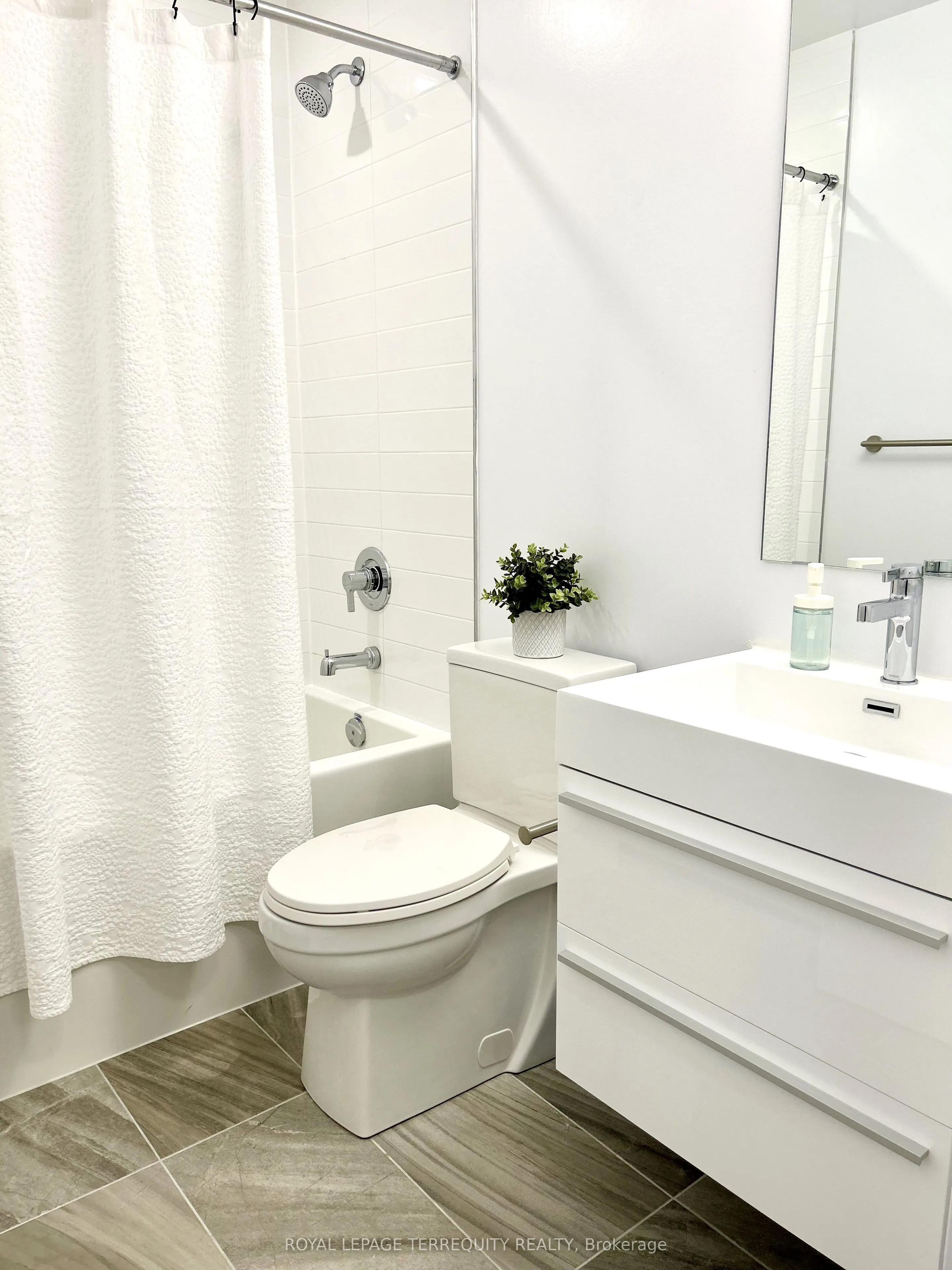 181 Bedford Road, #1408