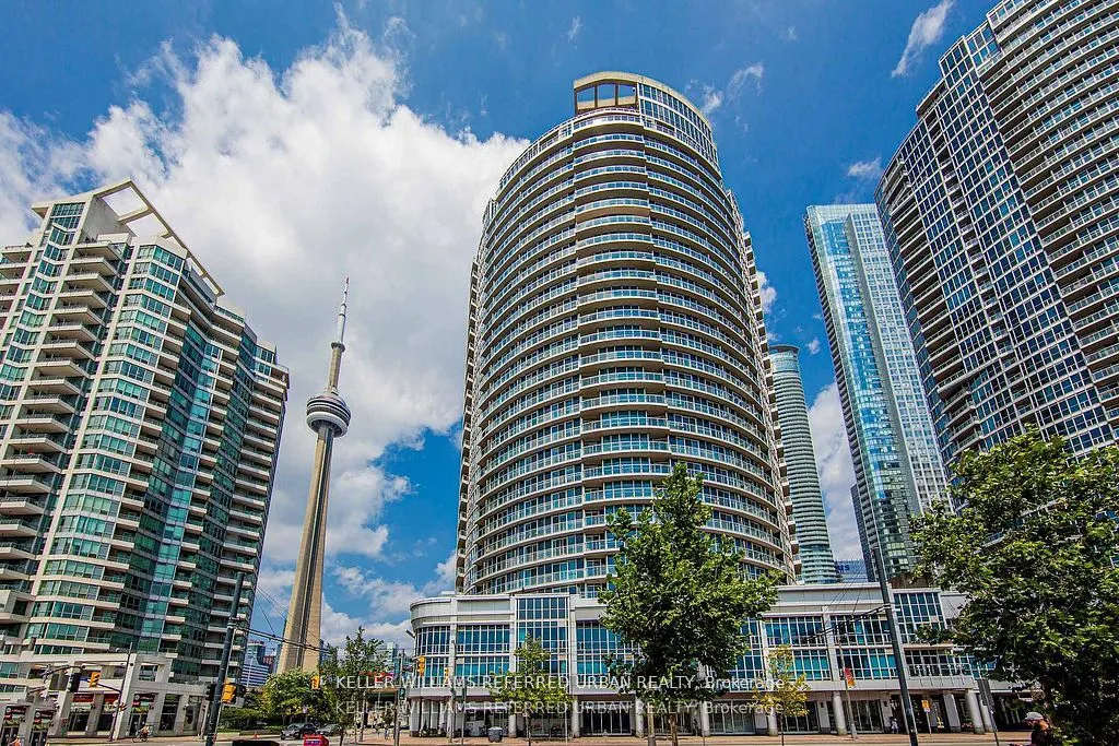 218 Queens Quay W, #2501