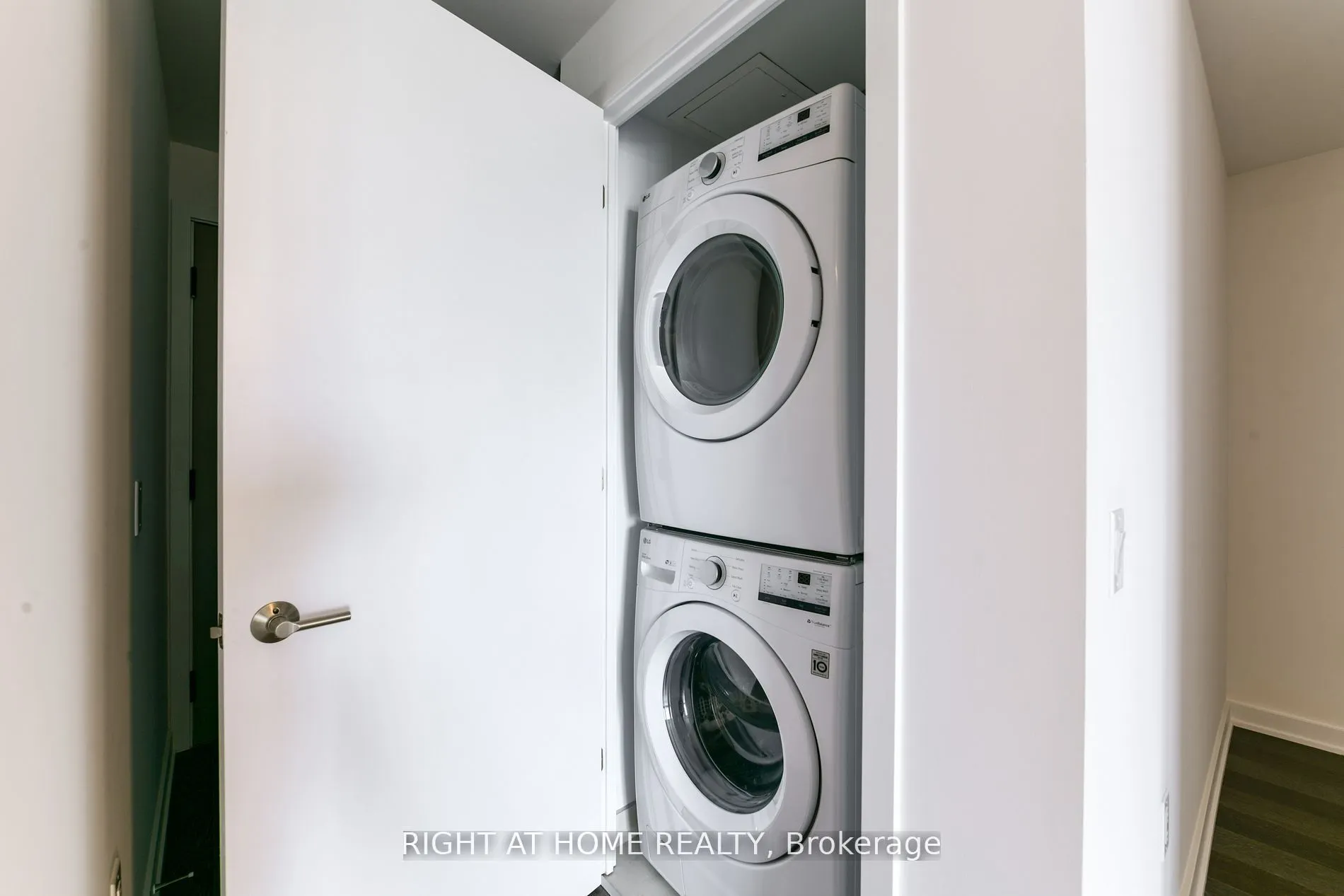 130 River Street, #1201