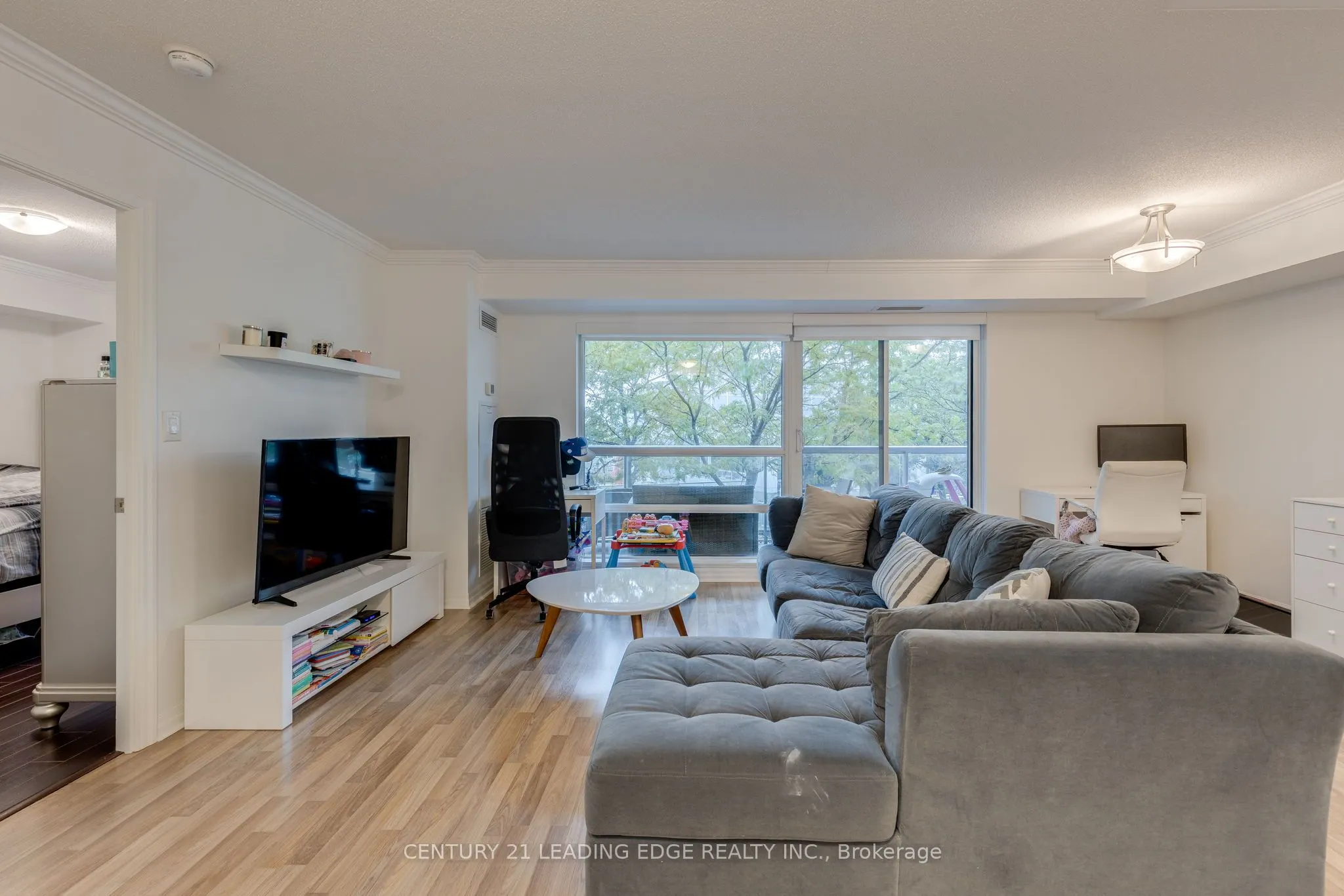 2035 Sheppard Avenue E, #216