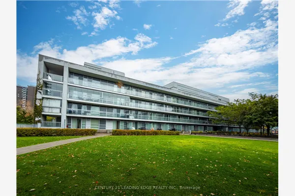 2035 Sheppard Avenue E, #216