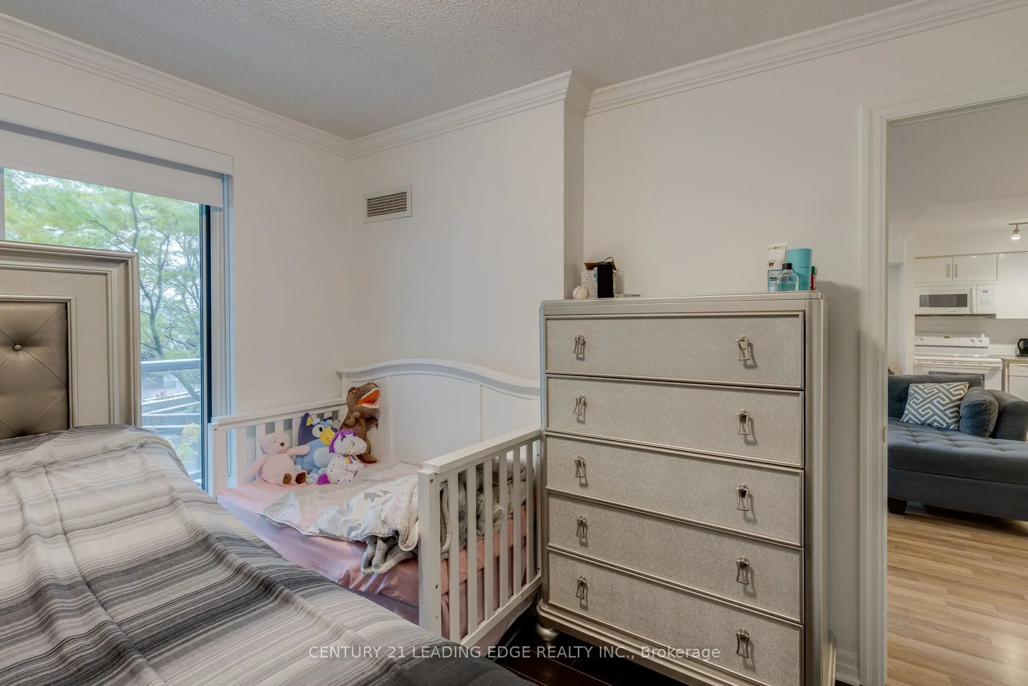 2035 Sheppard Avenue E, #216