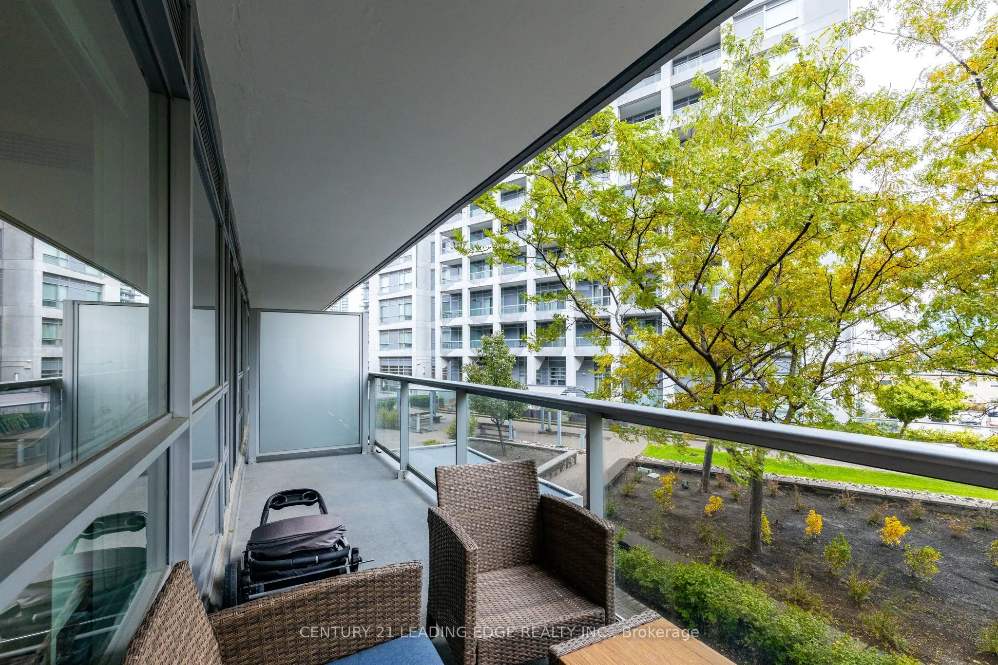 2035 Sheppard Avenue E, #216