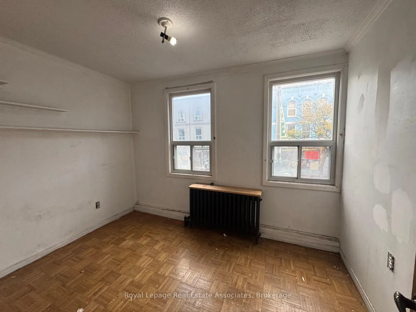 388 Bloor Street W, #Second Floor Unit A