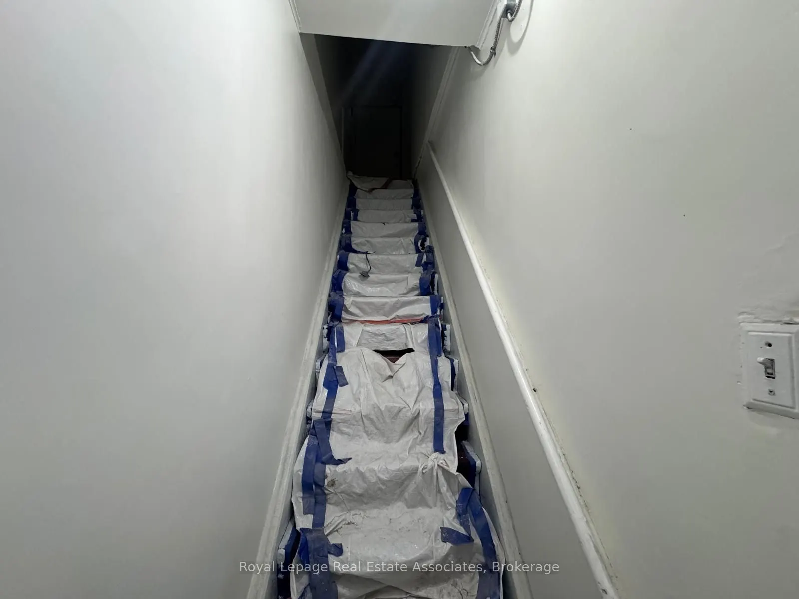 388 Bloor Street W, #Second Floor Unit A