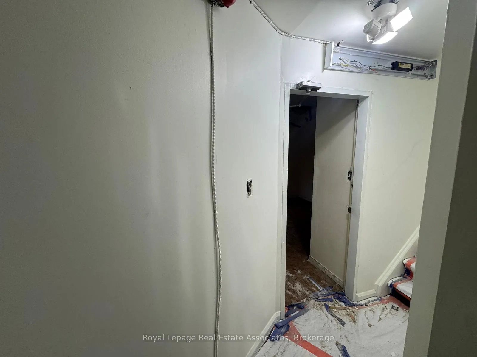 388 Bloor Street W, #Second Floor Unit A