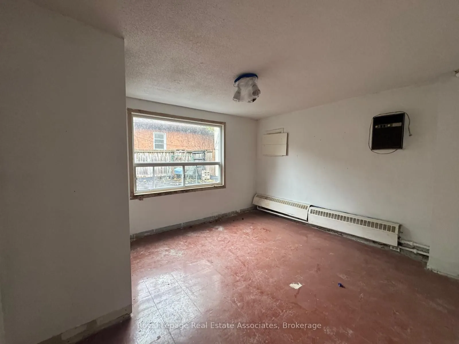 388 Bloor Street W, #Second Floor Unit A