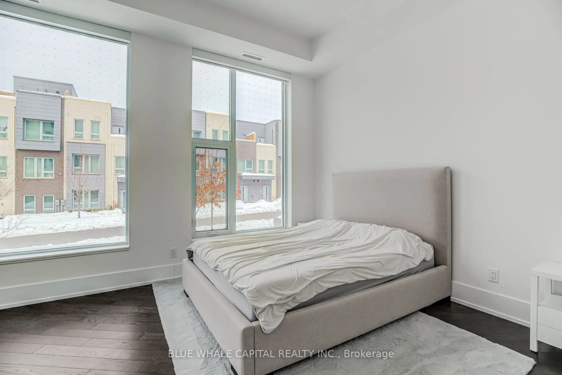 25 Adra Grado Way, #120