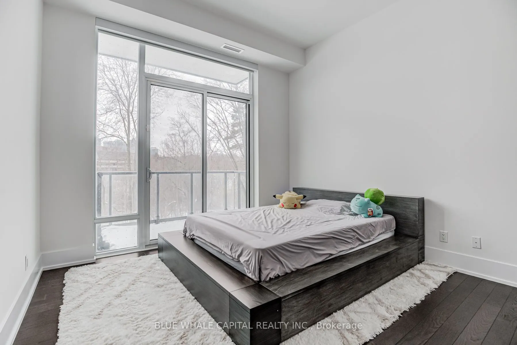 25 Adra Grado Way, #120