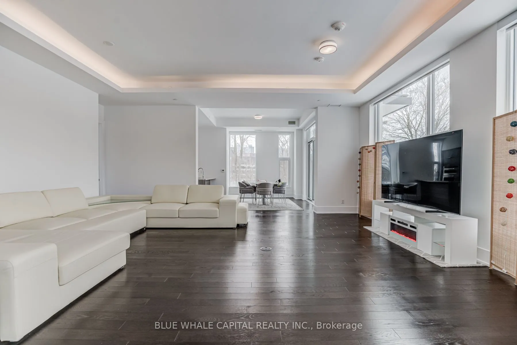 25 Adra Grado Way, #120