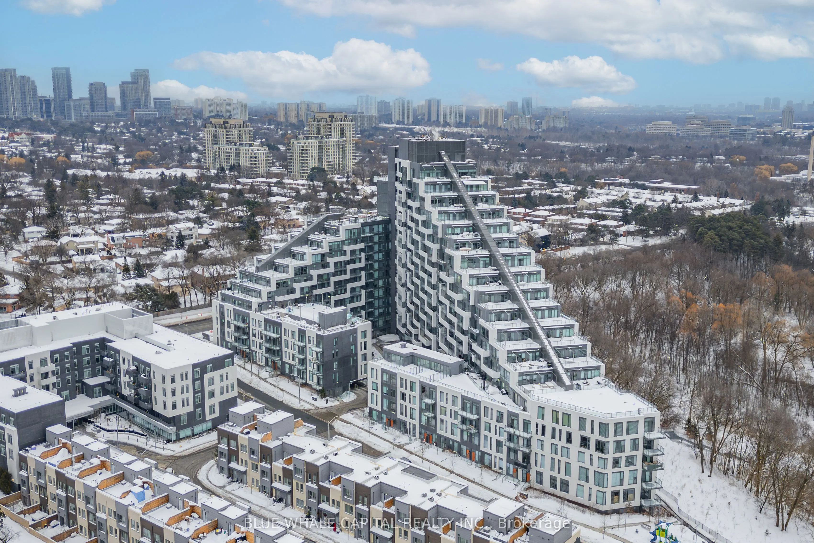 25 Adra Grado Way, #120