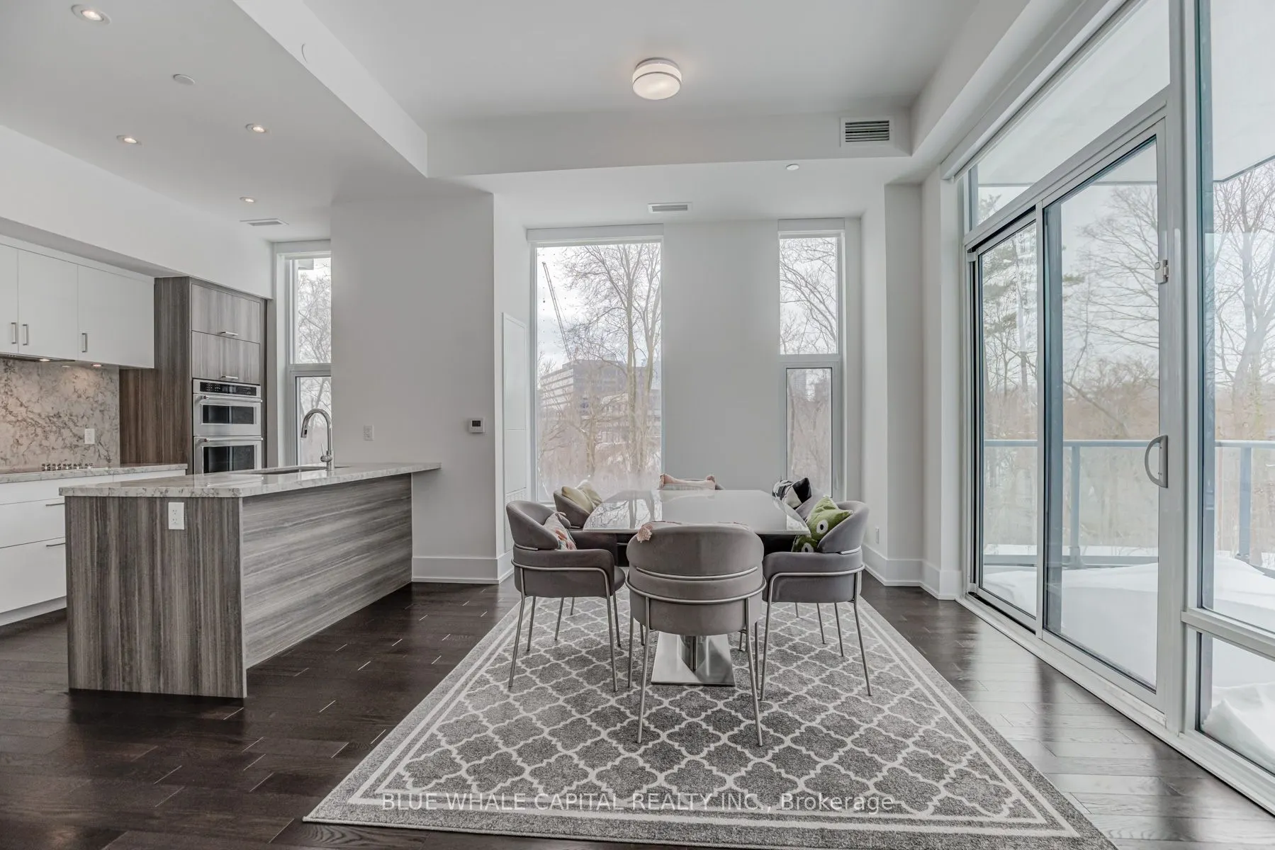 25 Adra Grado Way, #120