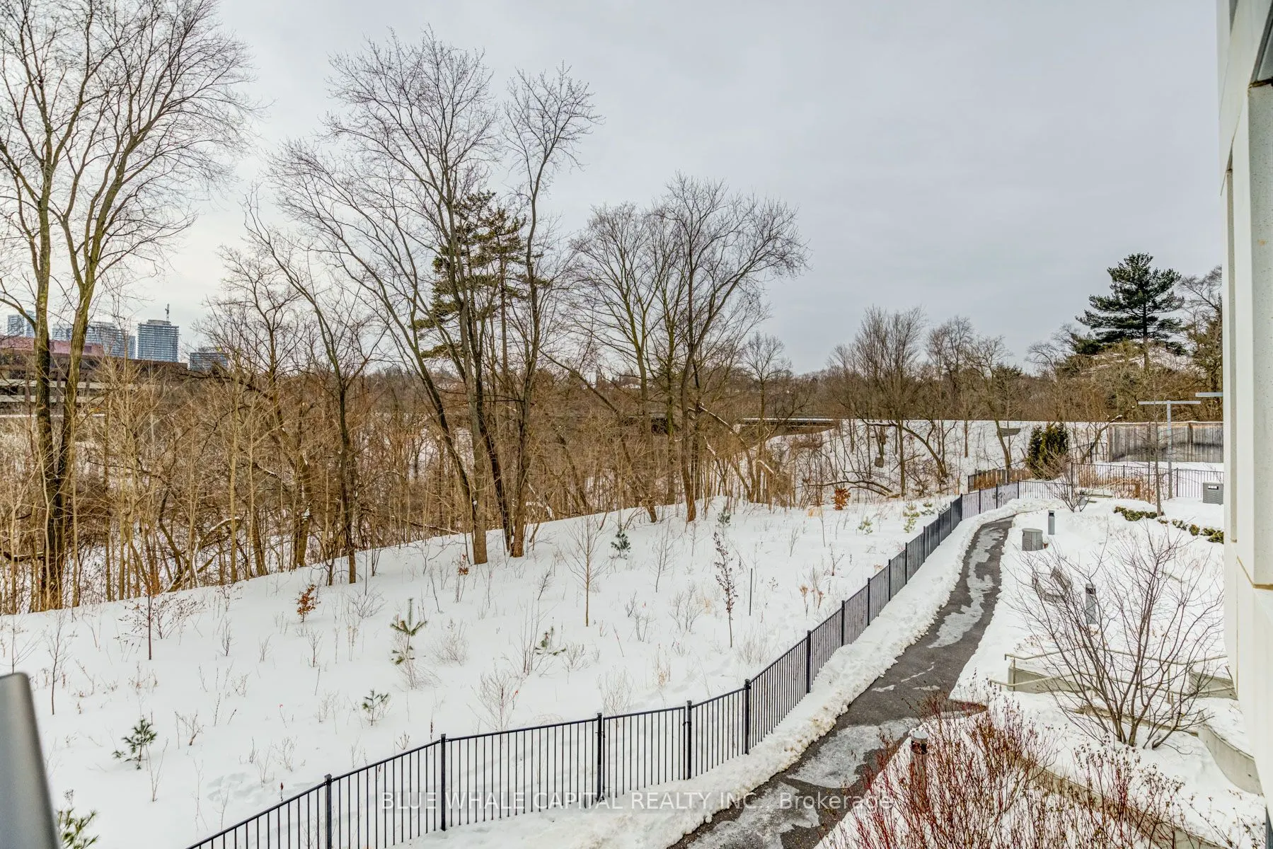 25 Adra Grado Way, #120