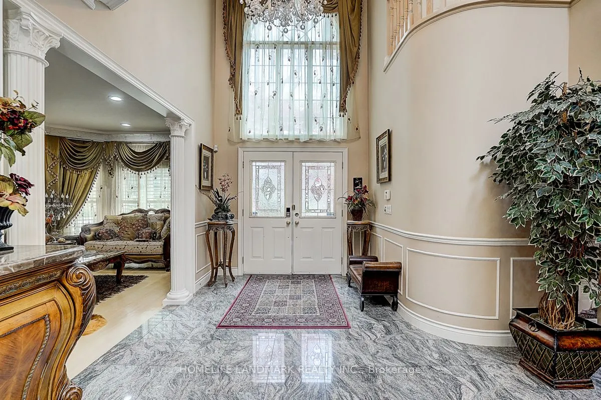 286 Hillcrest Avenue