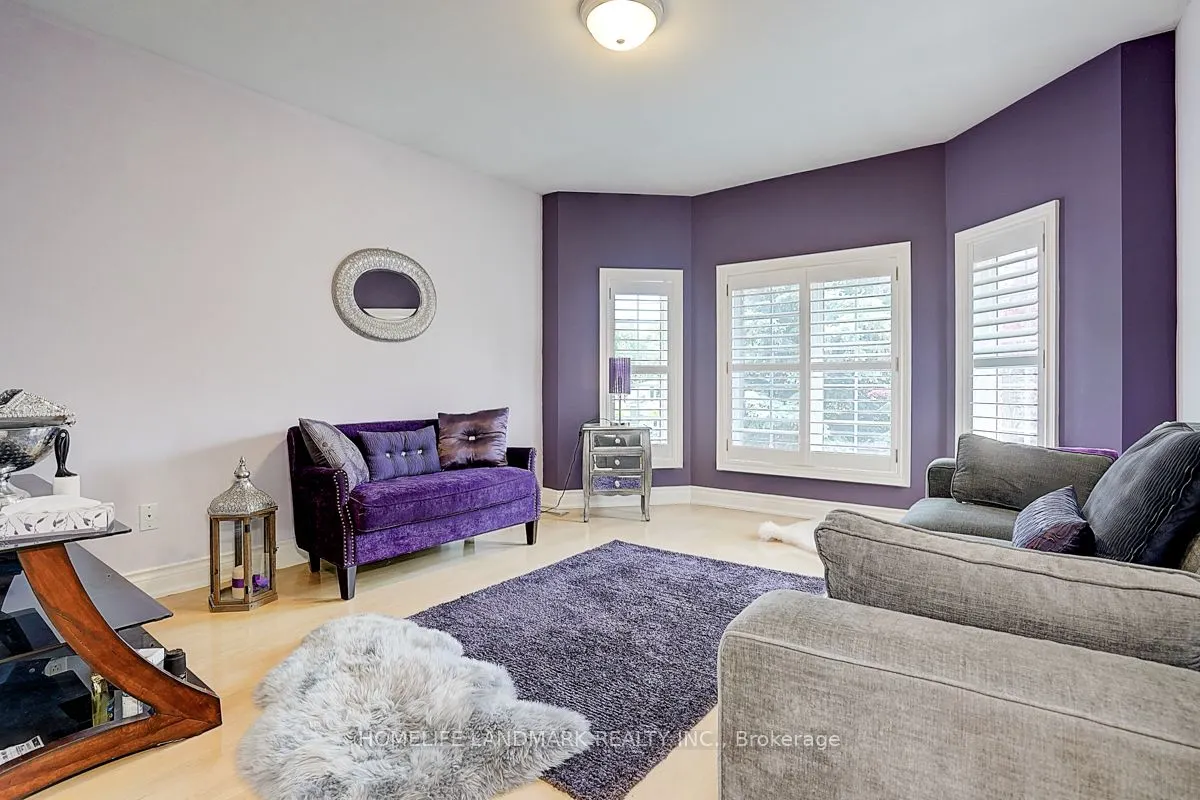 286 Hillcrest Avenue