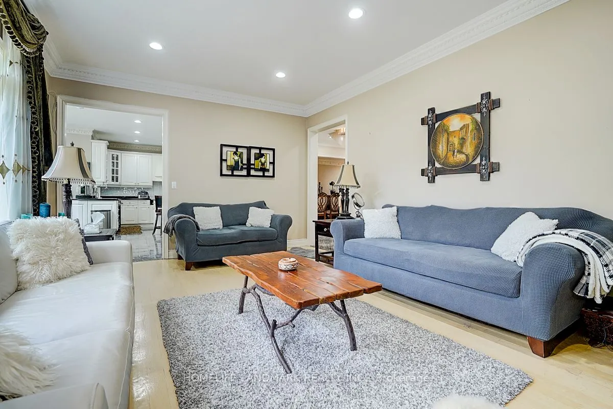 286 Hillcrest Avenue