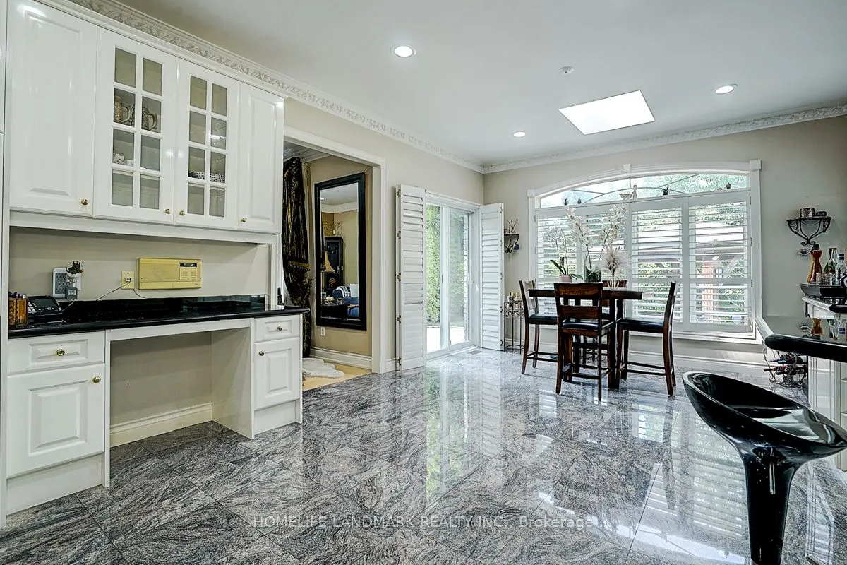 286 Hillcrest Avenue